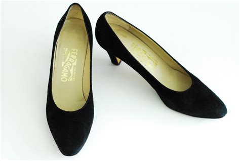 salvatore ferragamo suede pumps.